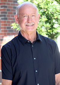 Mark G. Womack, DDS   Ya-Sin Peaks, MD, DMD | Nerve Repositioning, Wisdom Teeth Removal and Sinus Lift